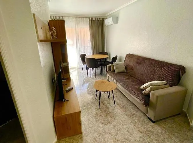 Capitan Friday شقة تورّيفيِخا